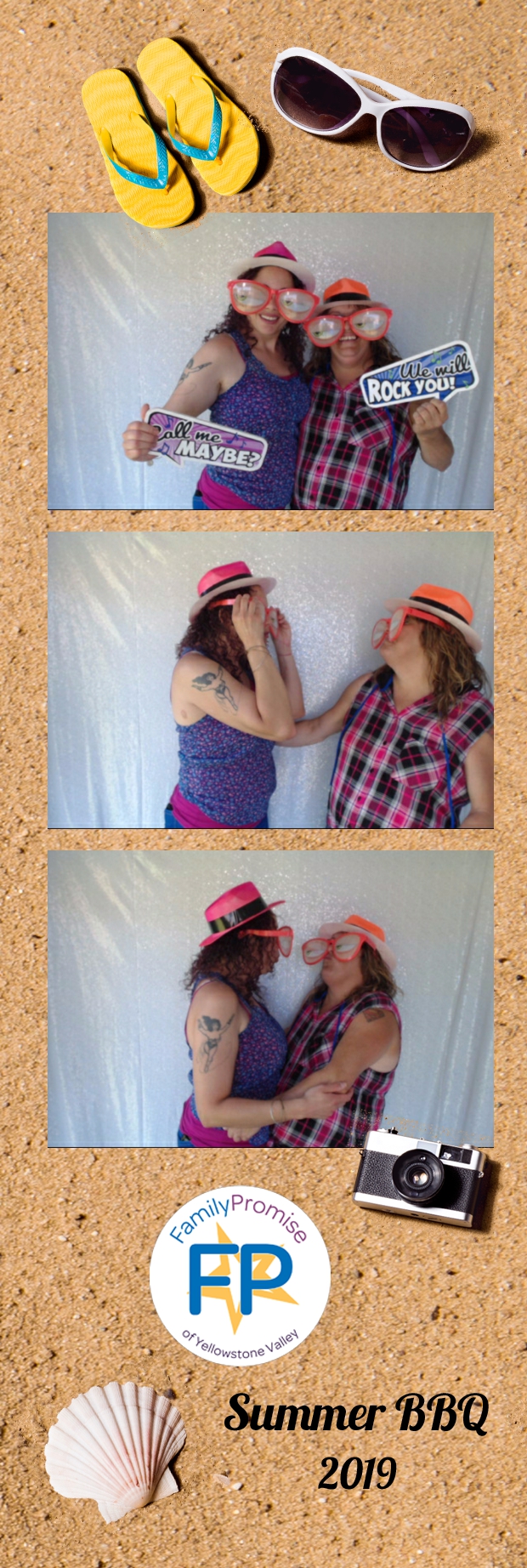 Family BBQ | View more photos from the event at gallery.photoboothbillings.com/u/PhotoBoothBillings/Family-BBQ